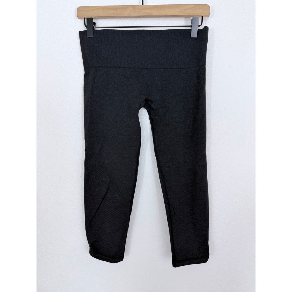 Lululemon Black High Rise Crop Leggings Size 6